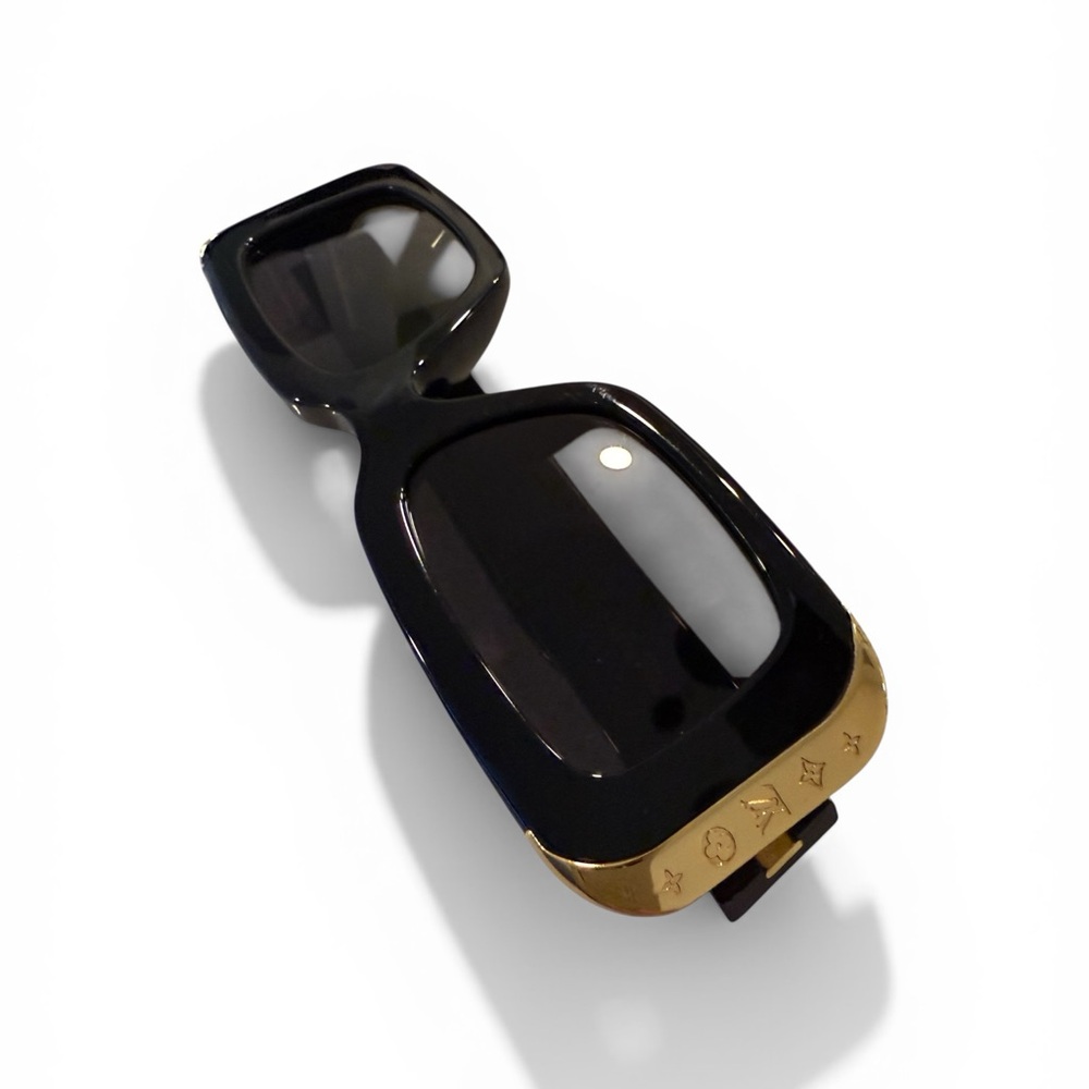 AUTHENTIC Louis Vuitton: Moon Rectangular Sunglas… - image 8